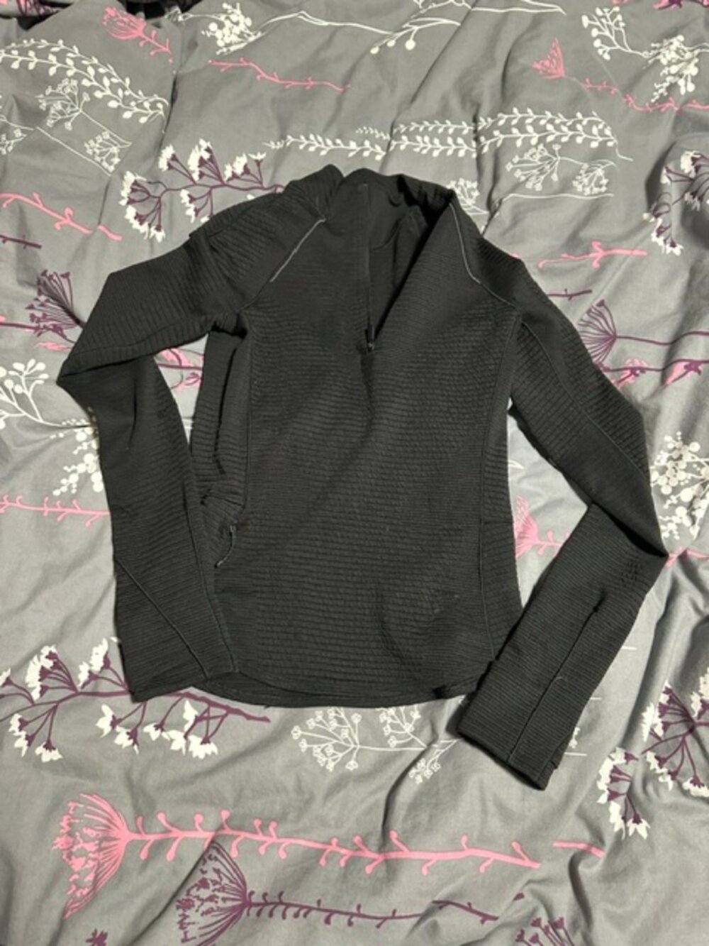 Lululemon engineered warmth long sleeve size 0